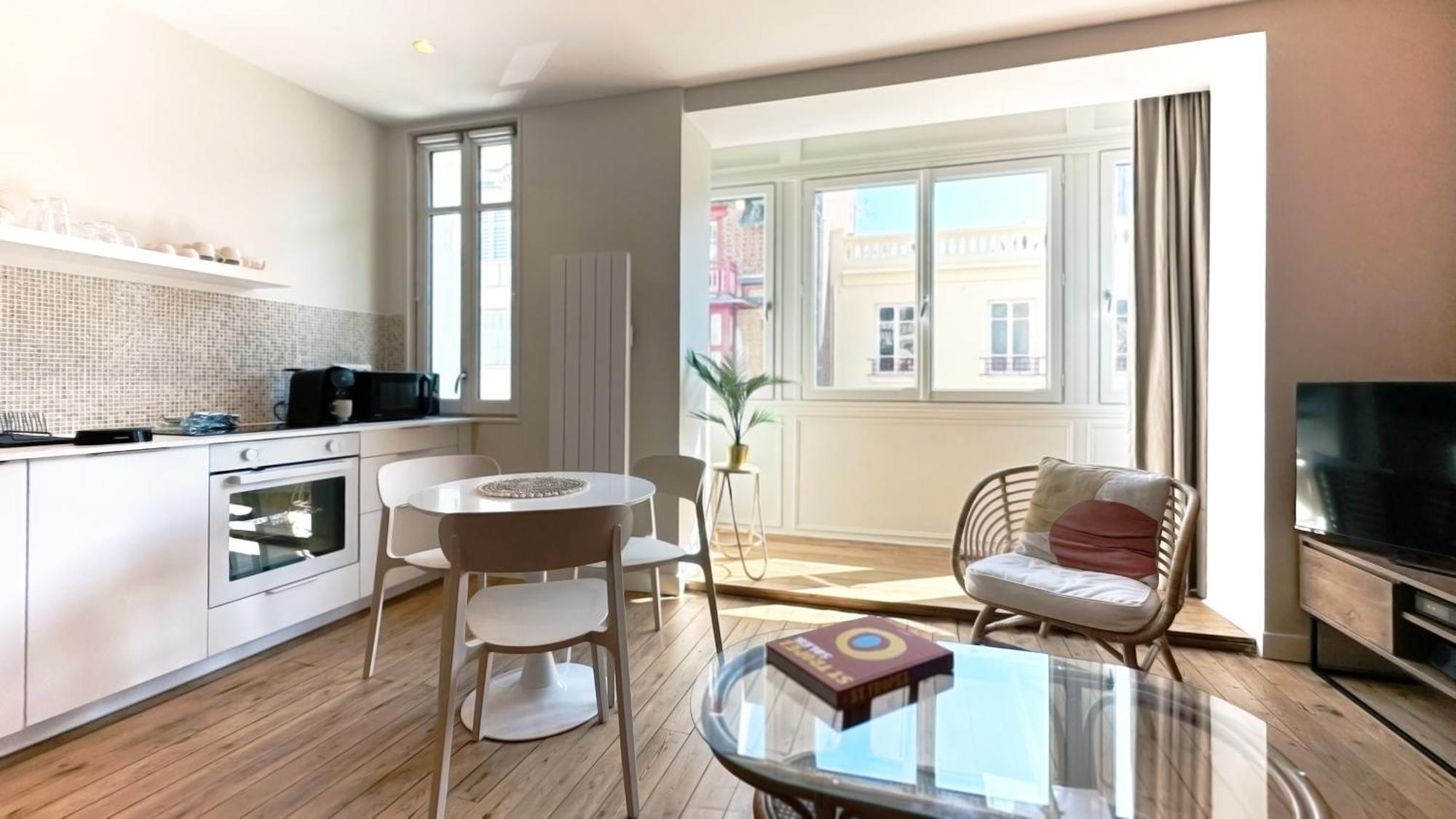 Villa Adele, Bow-Window Vue Mer - Appt 02 Мер-ле-Бен Екстер'єр фото